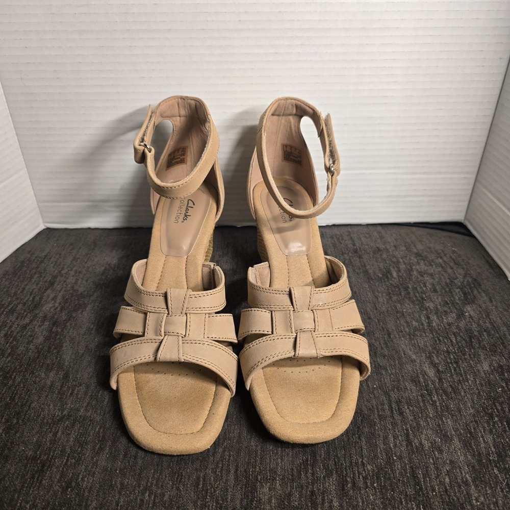Clarks Kyarra‎ Joy Wedge Sandals Warm Beige Women's Size 9.5M EUC